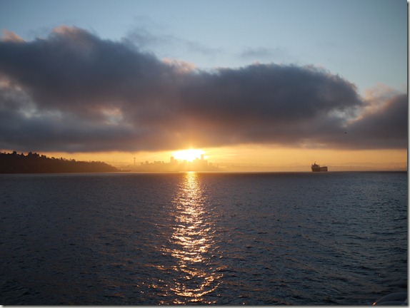 seattle-skyline-sunrise